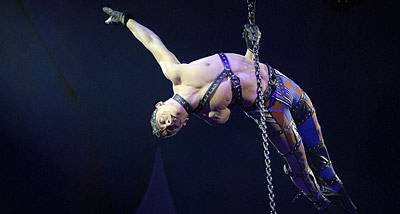 cirque Gruss Acrobate