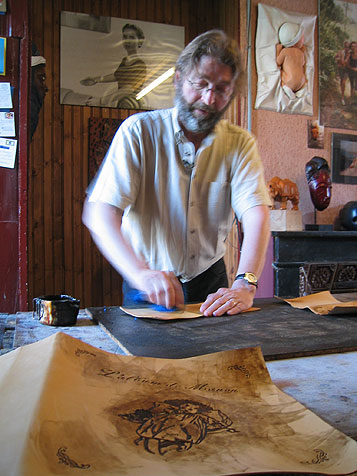 Jacques Marchaland Sculpteur sur cuir