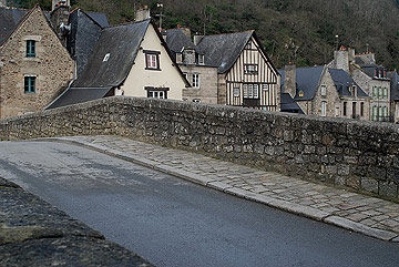 Dinan